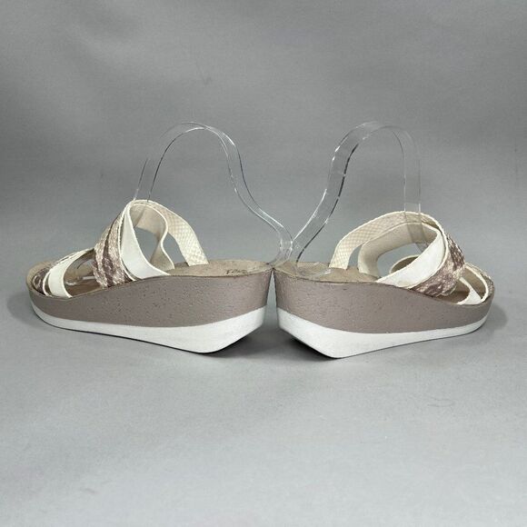 Fantasy Sandals Women's Size 9.5 Aria Criss-Crossed Strapped Wedge Sandals - Picture 6 of 12